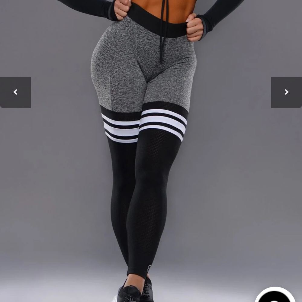 Bombshell leggings. Only worn to try on.